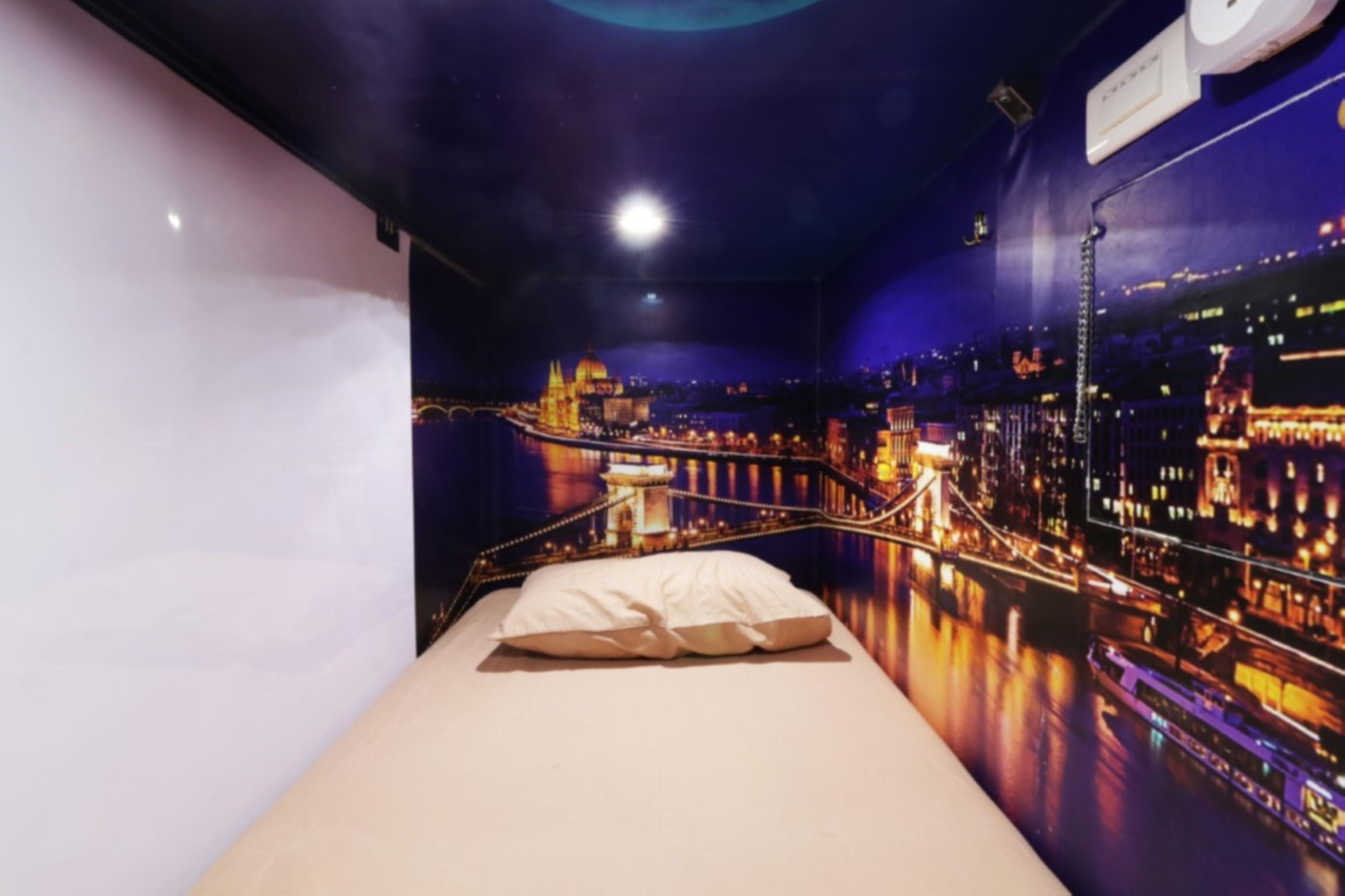 Inap At Capsule Thamrin Hotel Jakarta Kültér fotó
